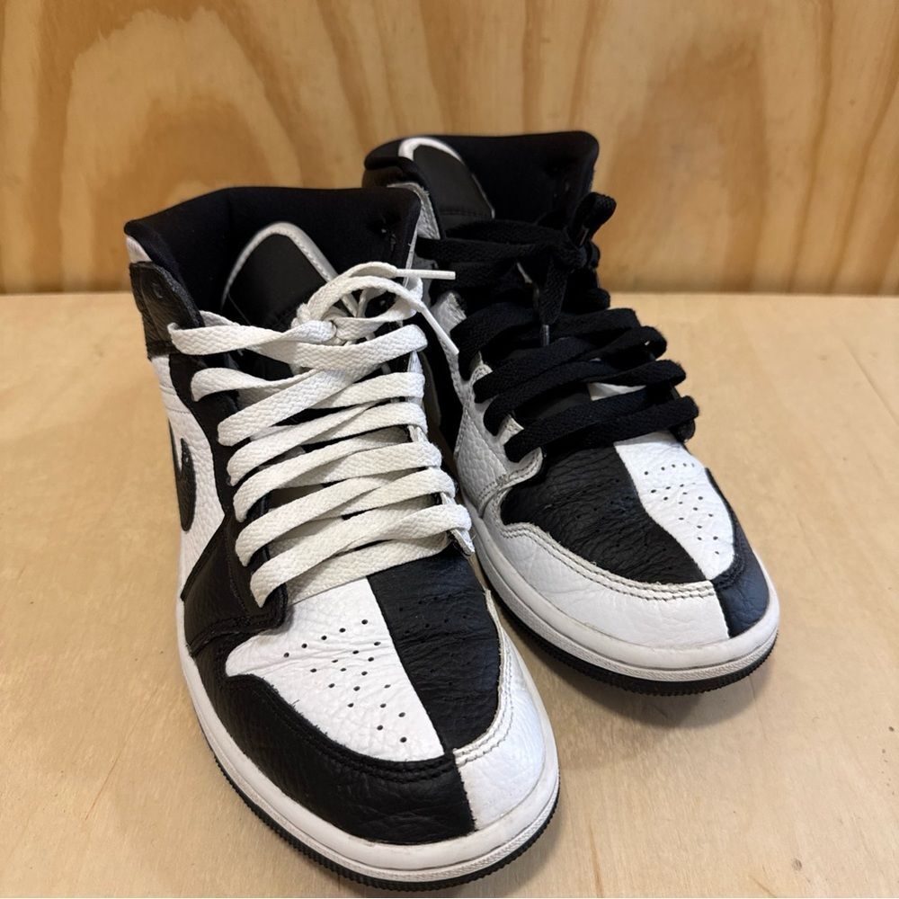 WMNS Nike Air Jordan 1 Mid SE Homage Split Size 8 White Black DR0501-101